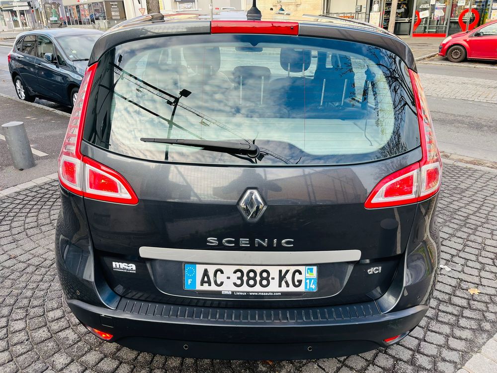 Sc&eacute;nic III Scenic III dCi 130 FAP Privil&egrave;ge Euro 5 2009 occasion 78800 Houilles