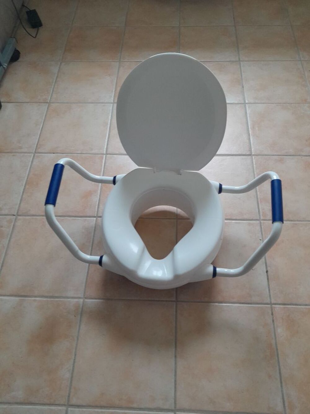 PETIT MAT&Eacute;RIEL M&Eacute;DICALE Meubles