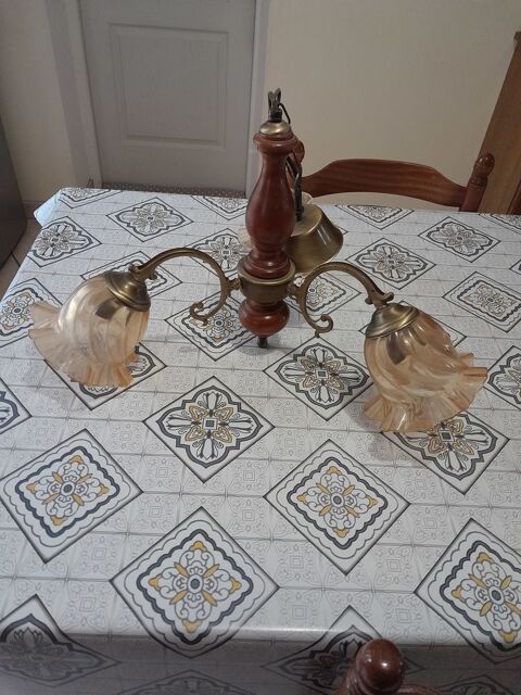 lustre en bois � 3 branches 25 La Fert�-sous-Jouarre (77)