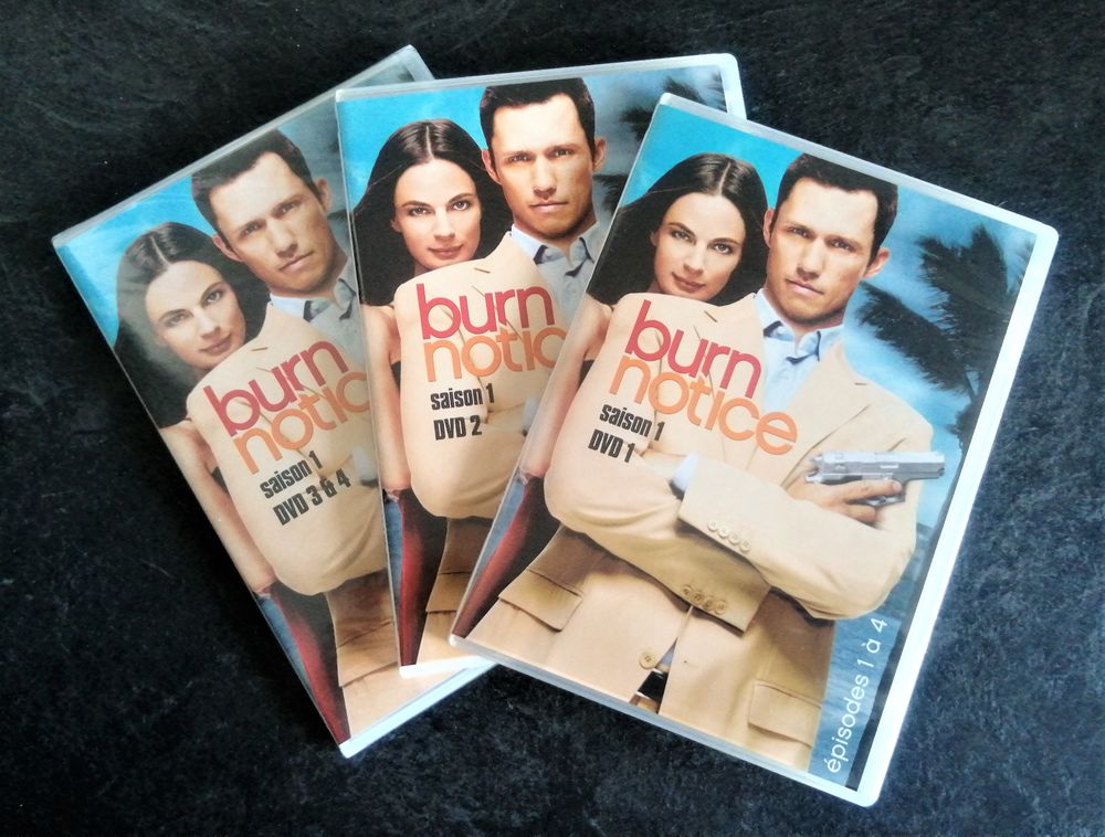 Coffret 4 DVD de la saison 1 de la s&eacute;rie Burn Notice DVD et blu-ray