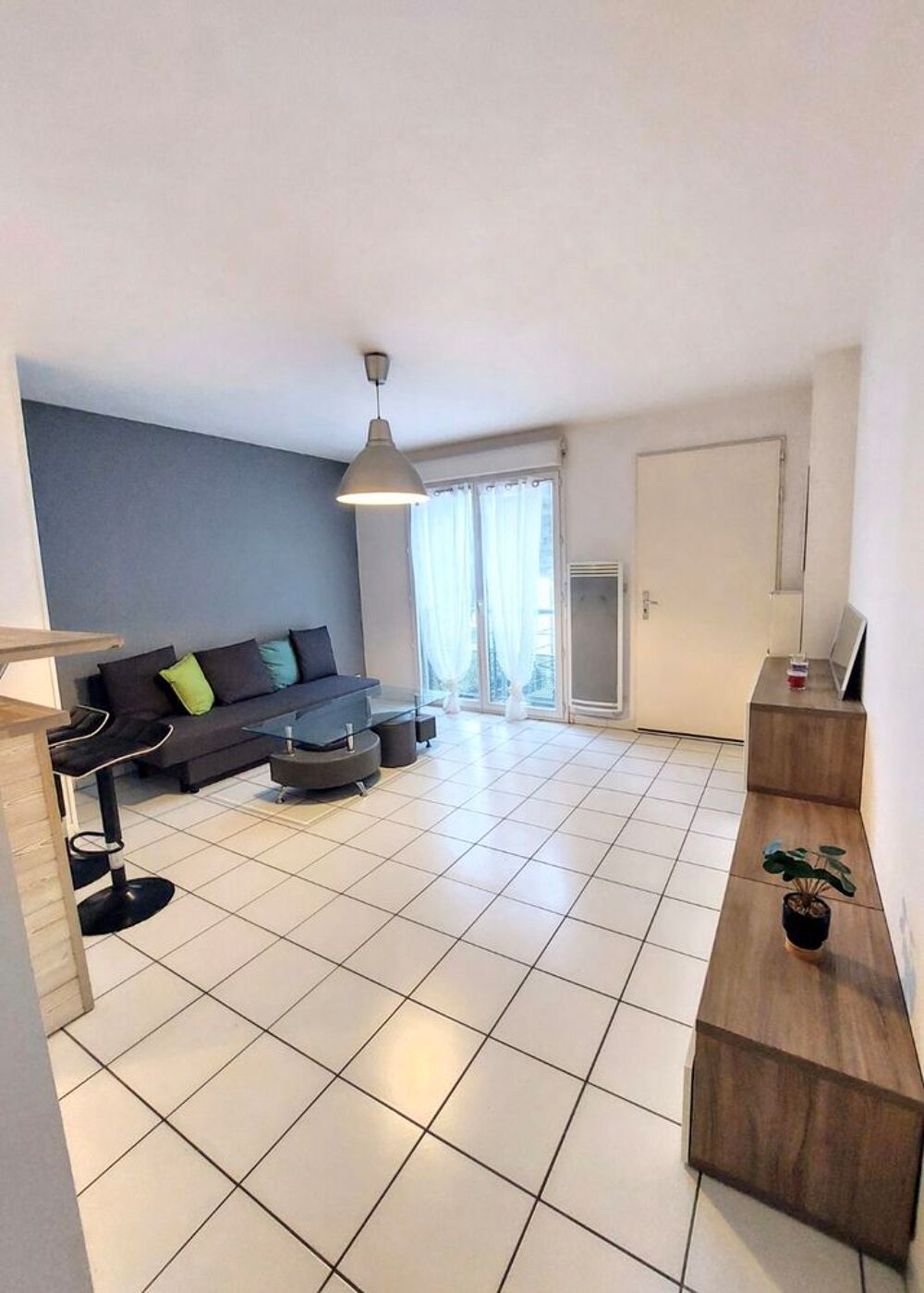 Location Appartement Particulier joli T2 meublé en plein centre de Cestas Cestas