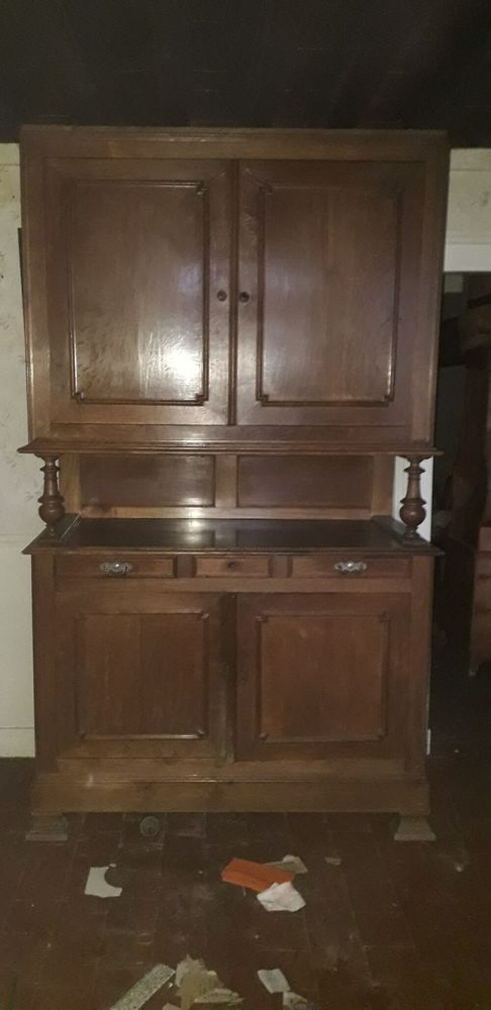 divers meubles anciens Meubles