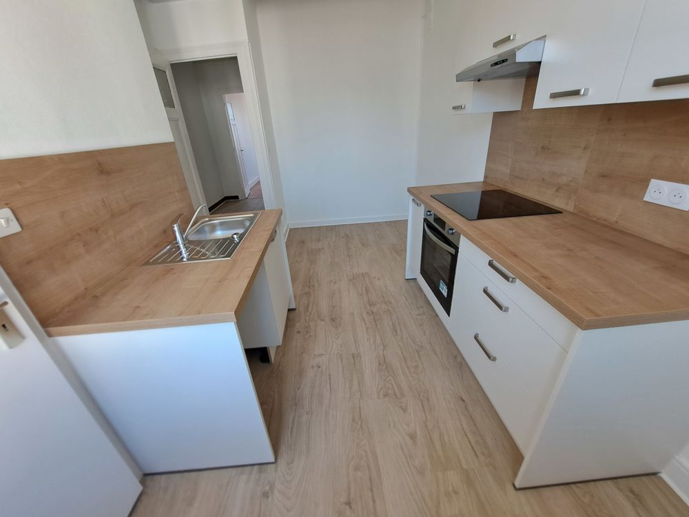 Location Appartement T1 refait à neuf centre ville de Grenoble Grenoble