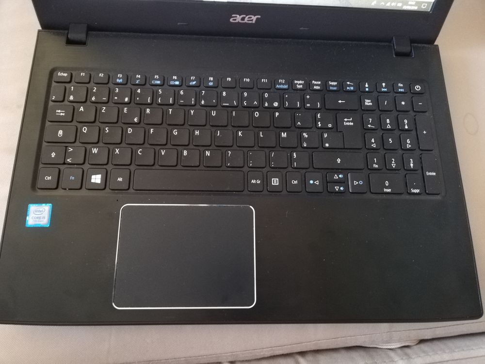 PC Acer Aspire E15 tr&egrave;s peu servi tr&egrave;s bonne &eacute;tat Matriel informatique