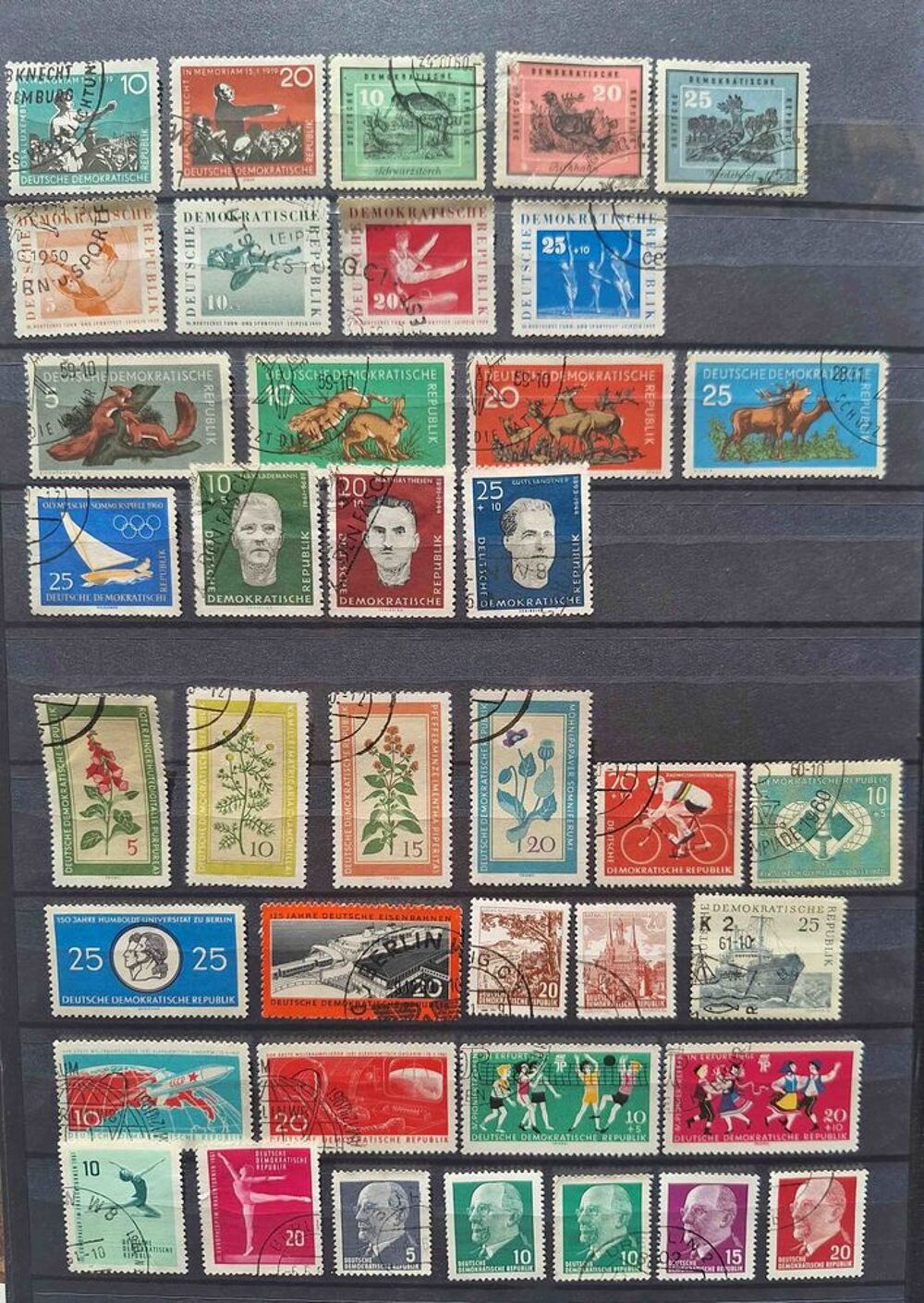 S&eacute;rie de timbres de collection d'Allemagne bis 