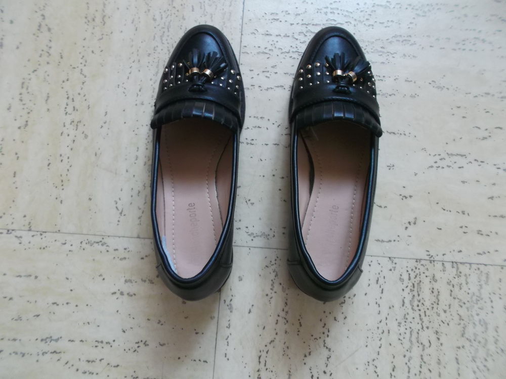 mocassins femme de couleur noir Chaussures