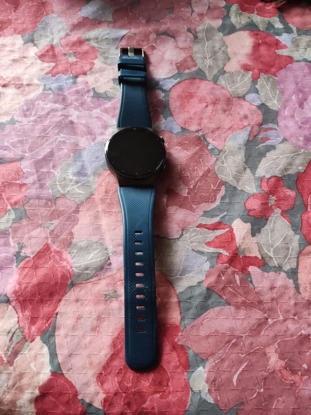 montre connect&eacute;e Bijoux et montres