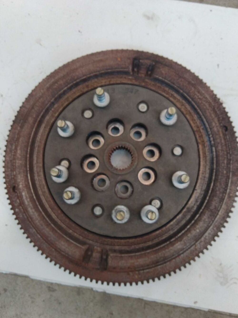 Pi&egrave;ces d&eacute;tach&eacute;es auto  occasion 88190 Golbey