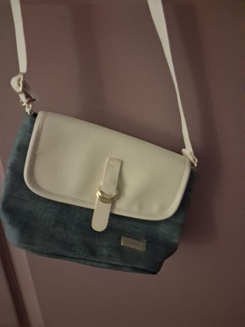 Sac en bandouliere Mantes-la-Ville (78)