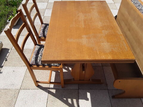 Ensemble table chaise banc avec coffre 50 Ambert (63)
