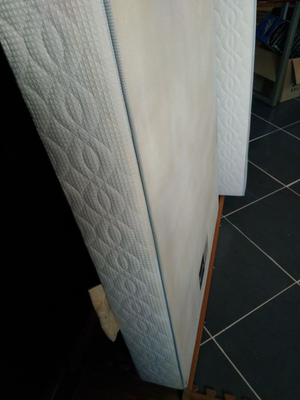 SOMMIER SIMONS 80x200x15 cm BON &eacute;tat tissus lattes Meubles