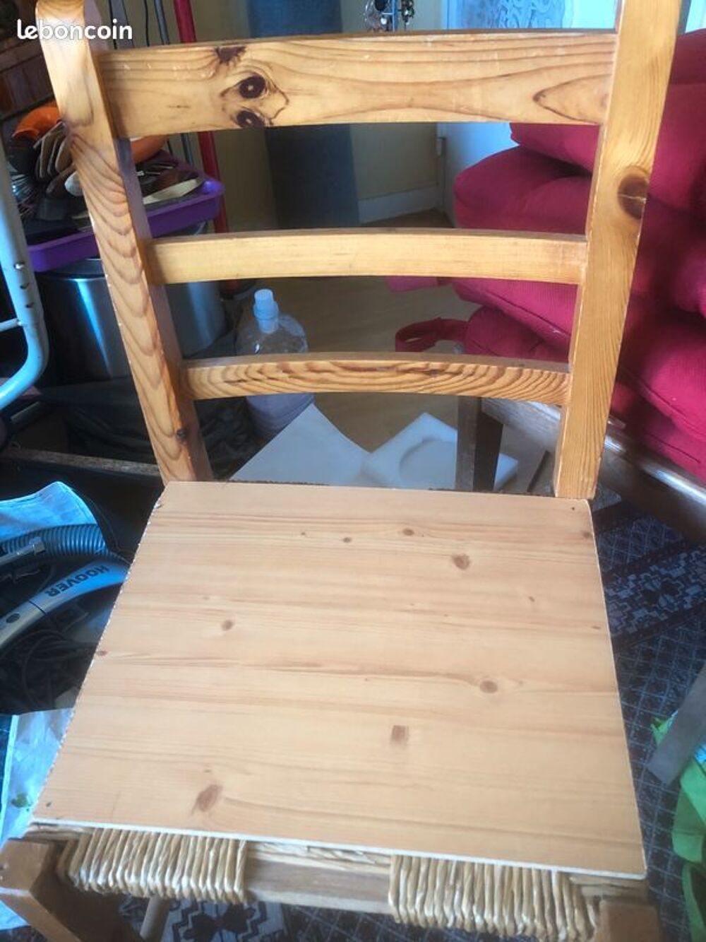Chaise restaurer pour &eacute;tudiants Meubles