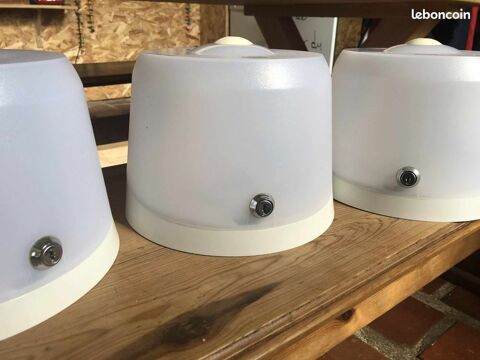 Distributeurs papier toilette muraux 1 Manciet (32)