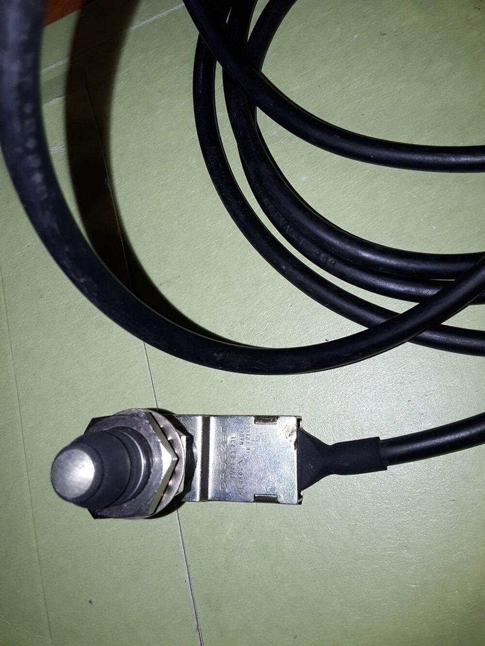Interrupteur de limite Crouzet 83.731 83731 5A 250V Bricolage