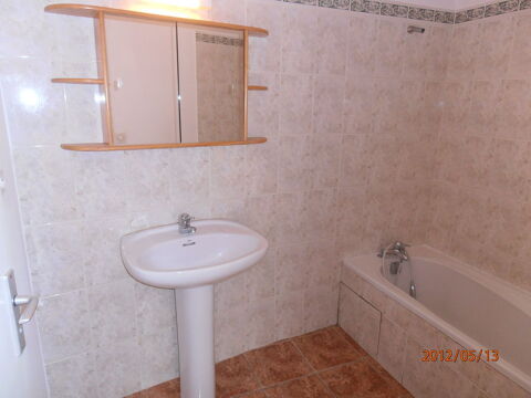  Appartement  louer 4 pices 90 m Pont-saint-esprit