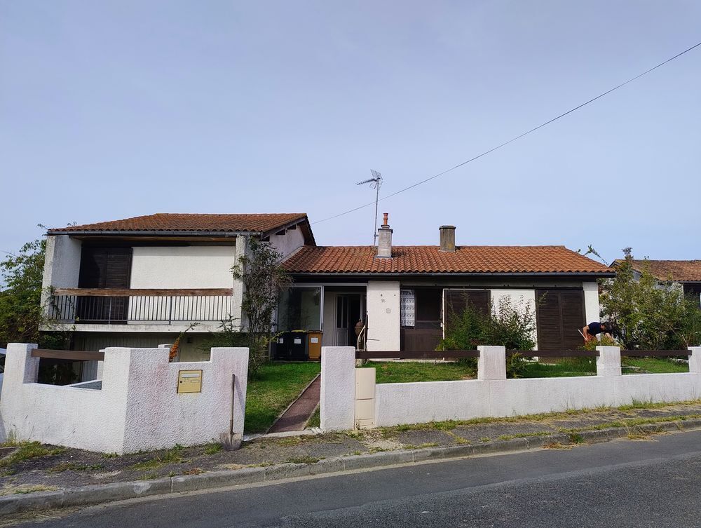 Vente Maison PARTICULIER 
MAISON 5 pièces - grand volume de surface Vayres