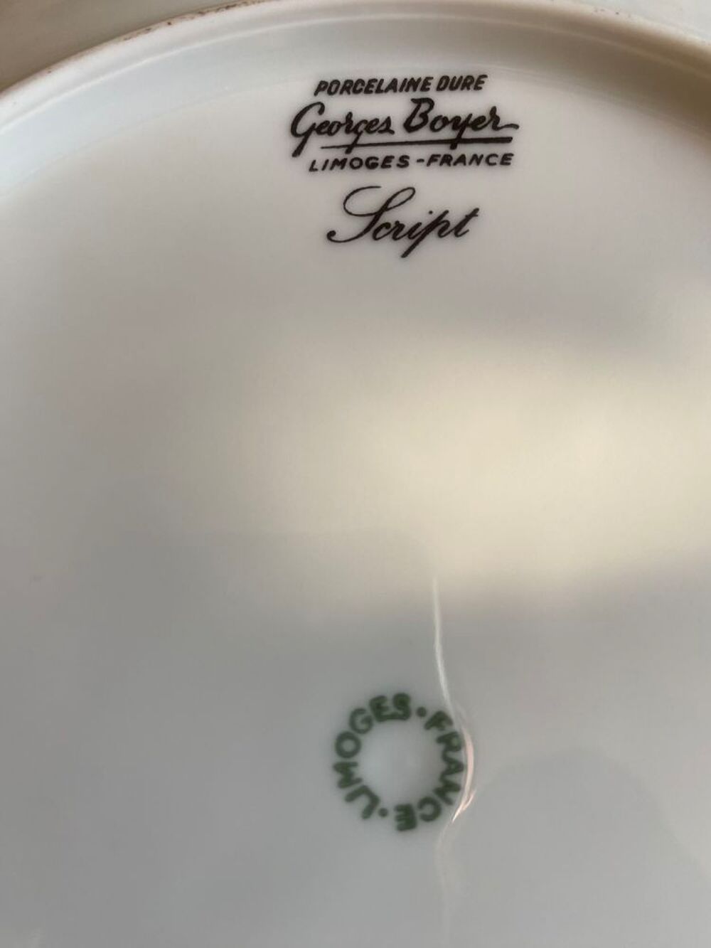 Assiettes plates Limoges Georges Boyer mod&egrave;le script Cuisine