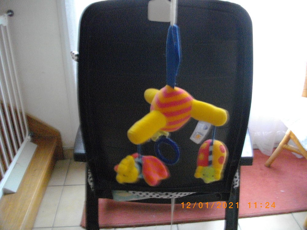 MOBILE MUSICAL 
Jeux / jouets
