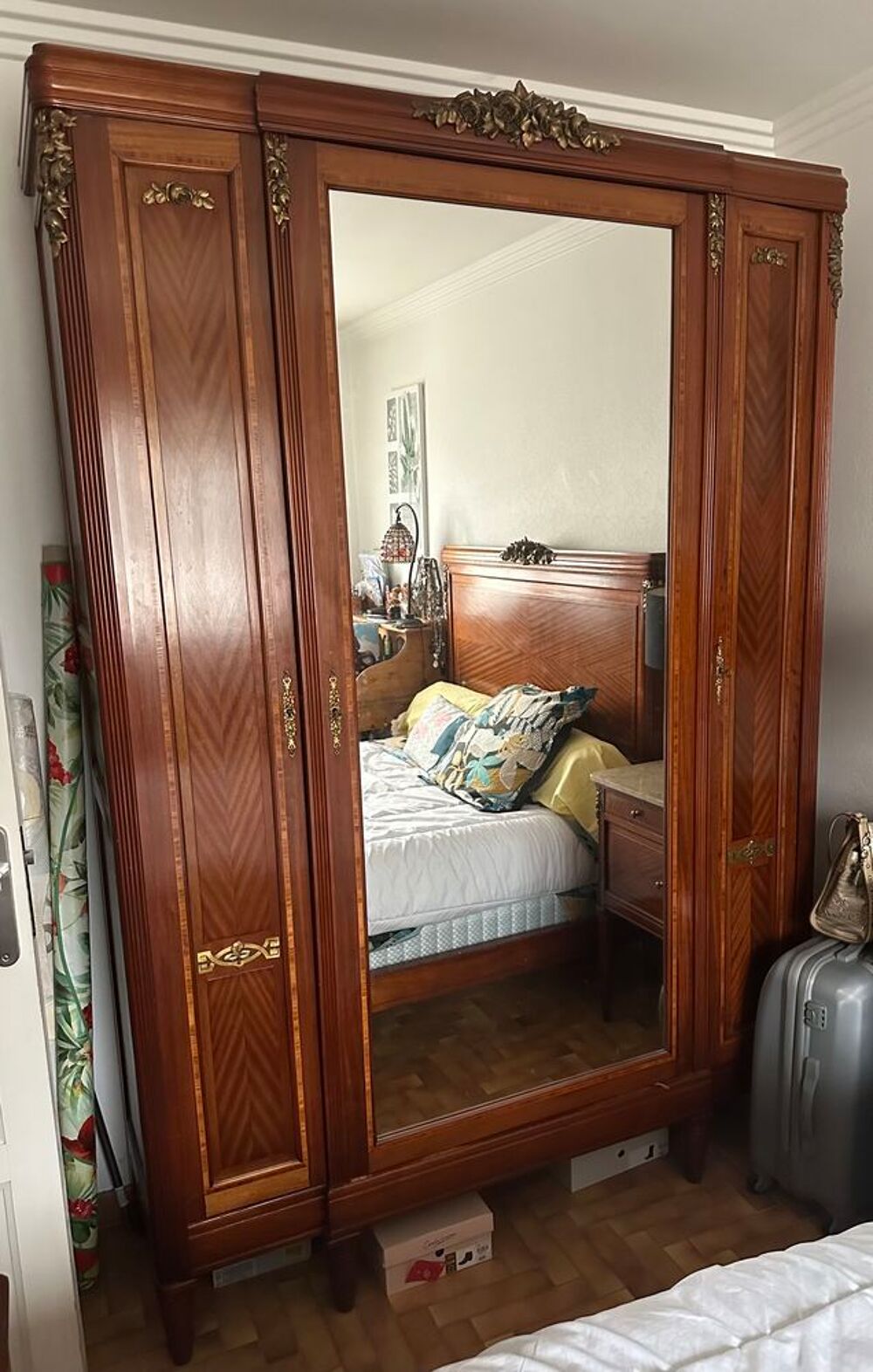 armoire + lit en merisier Meubles