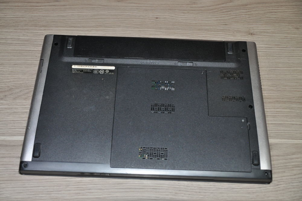 Dell Vostro 3500 de 15,6 pouces Matériel informatique