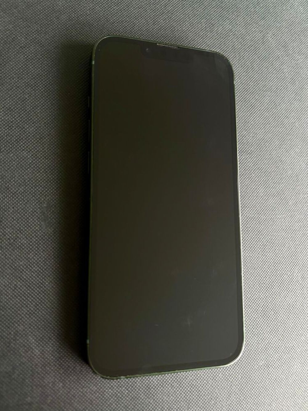 iPhone 13 Vert - 128 Go - Tr&egrave;s bon &eacute;tat - 83 % de capacit&eacute; b T�l�phones et tablettes