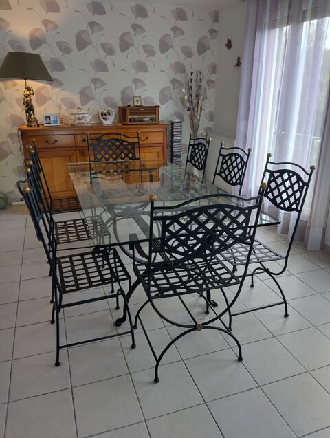 Table, six chaises et deux fauteuils Lisieux (14)