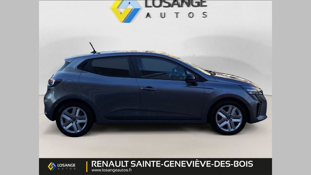 Clio V Clio E-Tech full hybrid 145 Evolution 2024 occasion 91700 Sainte-Genevi&egrave;ve-des-Bois