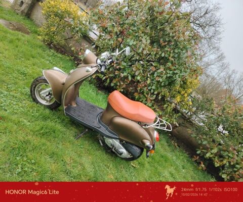 Scooter UNIVERSAL BIKE 2021 occasion Airvault 79600