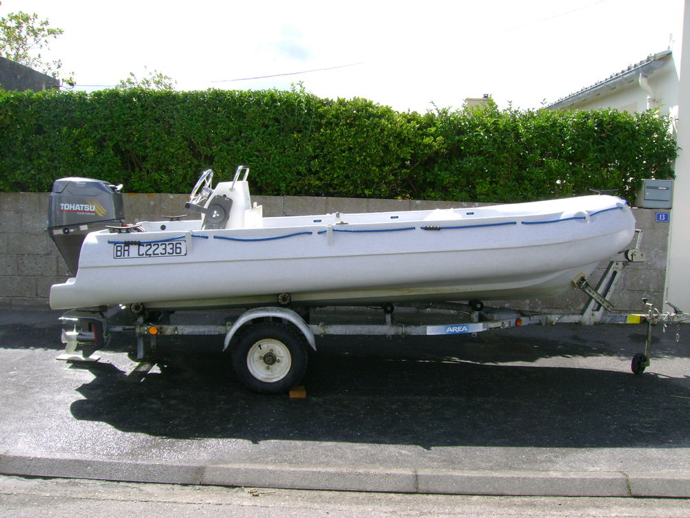 Pneumatique - Semi-rigide 2003 occasion 29880 Guiss&eacute;ny