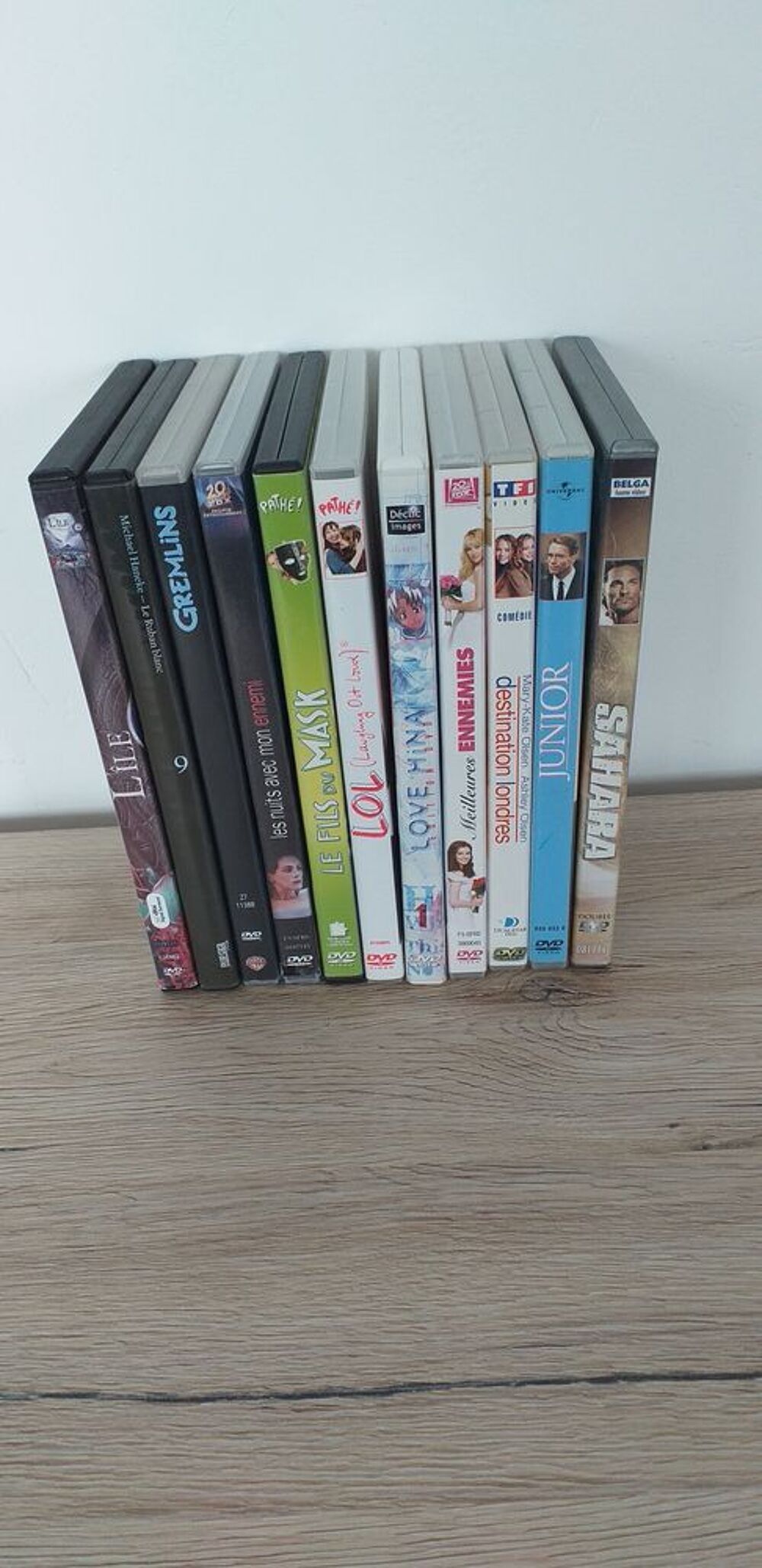 lot 2 de 11 dvds DVD et blu-ray
