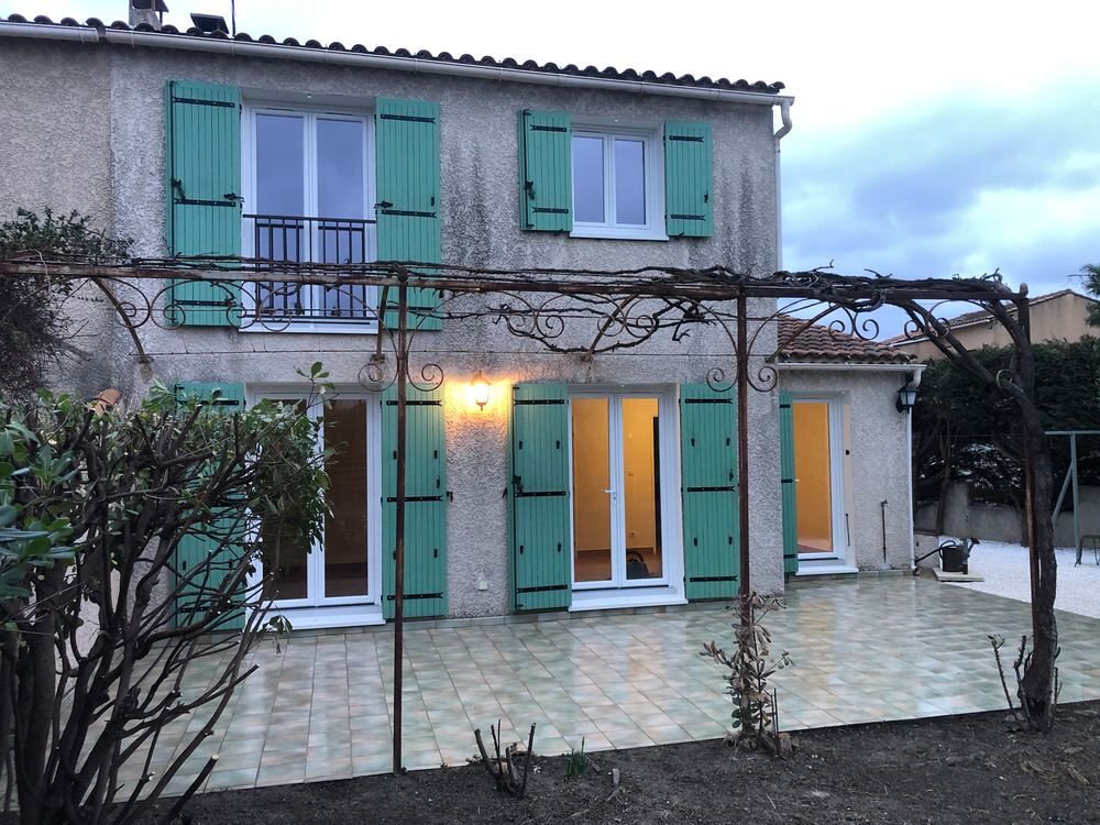 Location Maison Maison R+1 T4 95m², climatisation, 300m² Terrain, AVIGNON Avignon