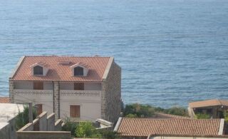  Maison  vendre 10 pices 240 m Beni ksila, algrie
