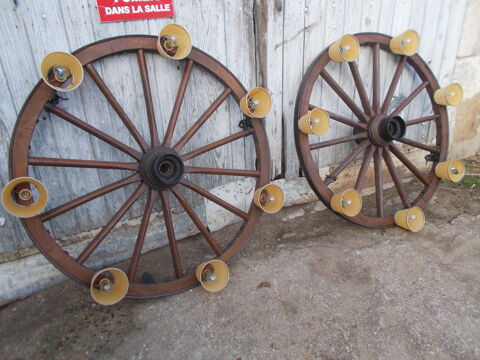  2 roues de charrette de 1 m  25 de diamètre  faire un prix 250 Saran (45)