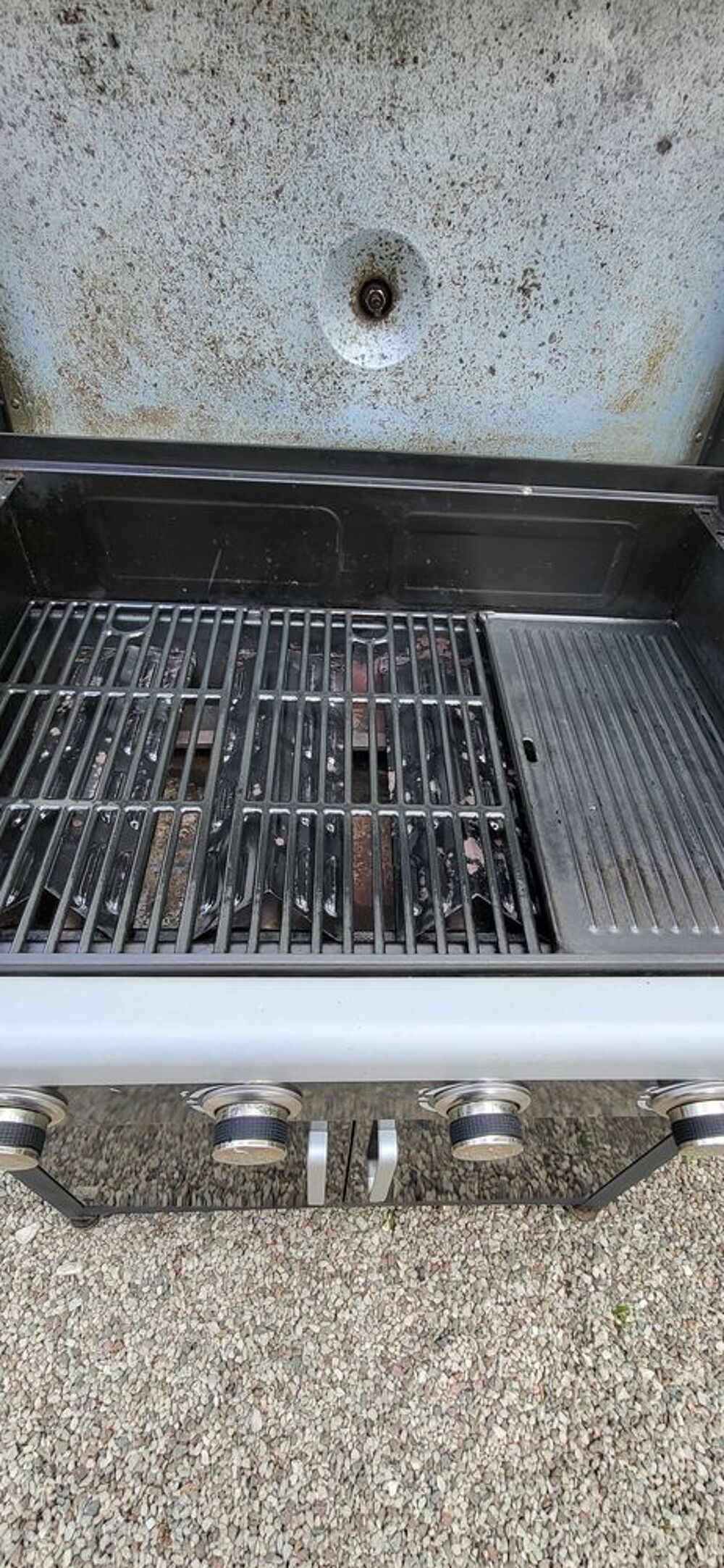 Barbecue 4 feux gaz Electroménager