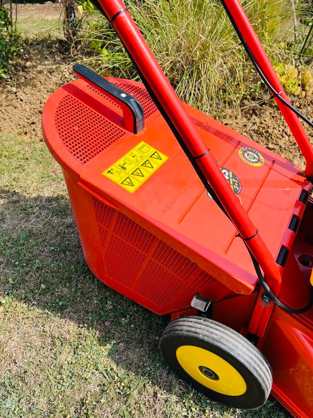 Tondeuse Wolf 41cm &eacute;lectrique tract&eacute;e Jardin