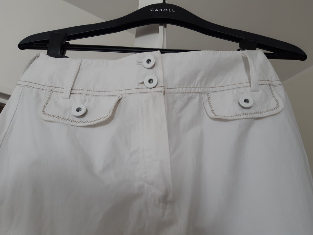 Jupe blanche l&eacute;g&egrave;re Vêtements