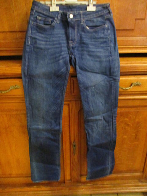 lot de 2 jeans bleu ou noir et un pantalon en toile gris 0 Mrignies (59)