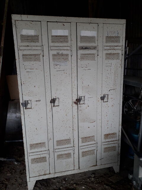 Vestiaire m�tallique 75 Contoire (80)