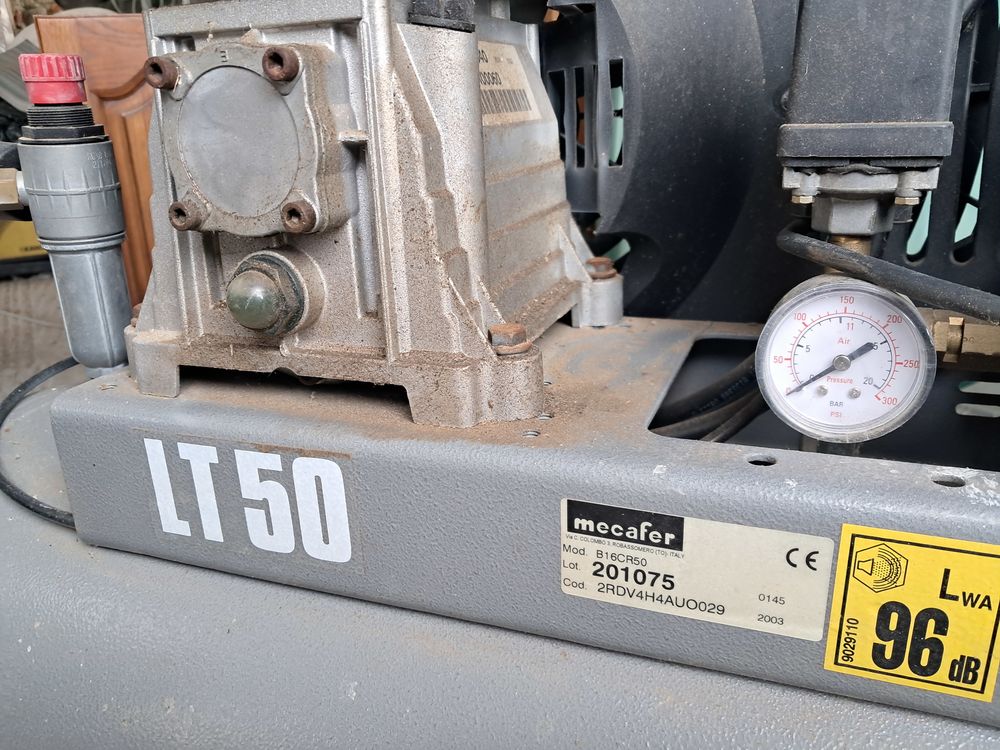 Compresseur d'air Armaster LT 50 Bricolage