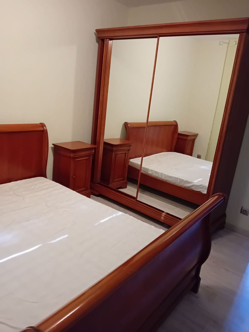CHAMBRE A COUCHER Meubles
