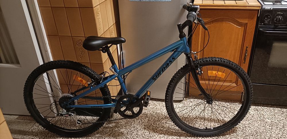 VTT enfant 20 pouces SURPASS. Vélos