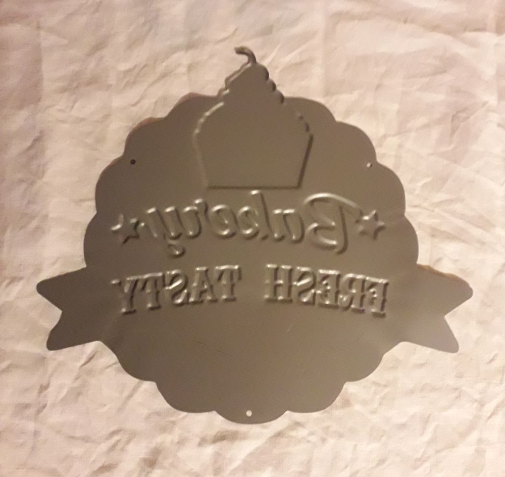 Plaque publicitaire. Décoration