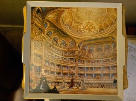 Plateau en porcelaine Comédie Française 450 Courbevoie (92)