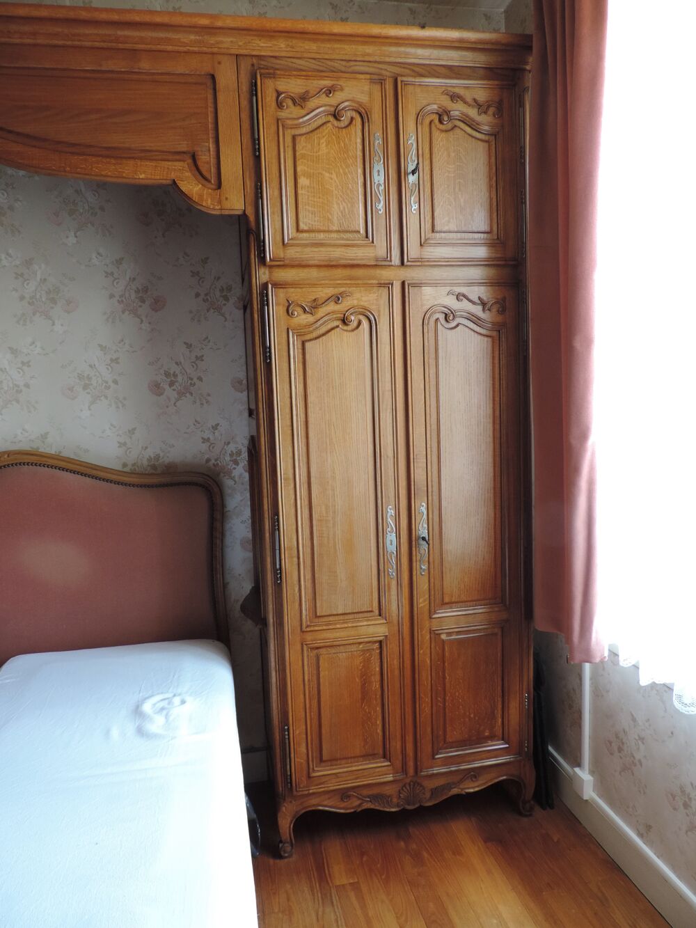 chambre compl&egrave;te Meubles