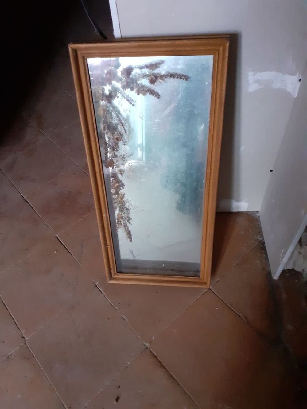 Miroir avec encadrement bois 