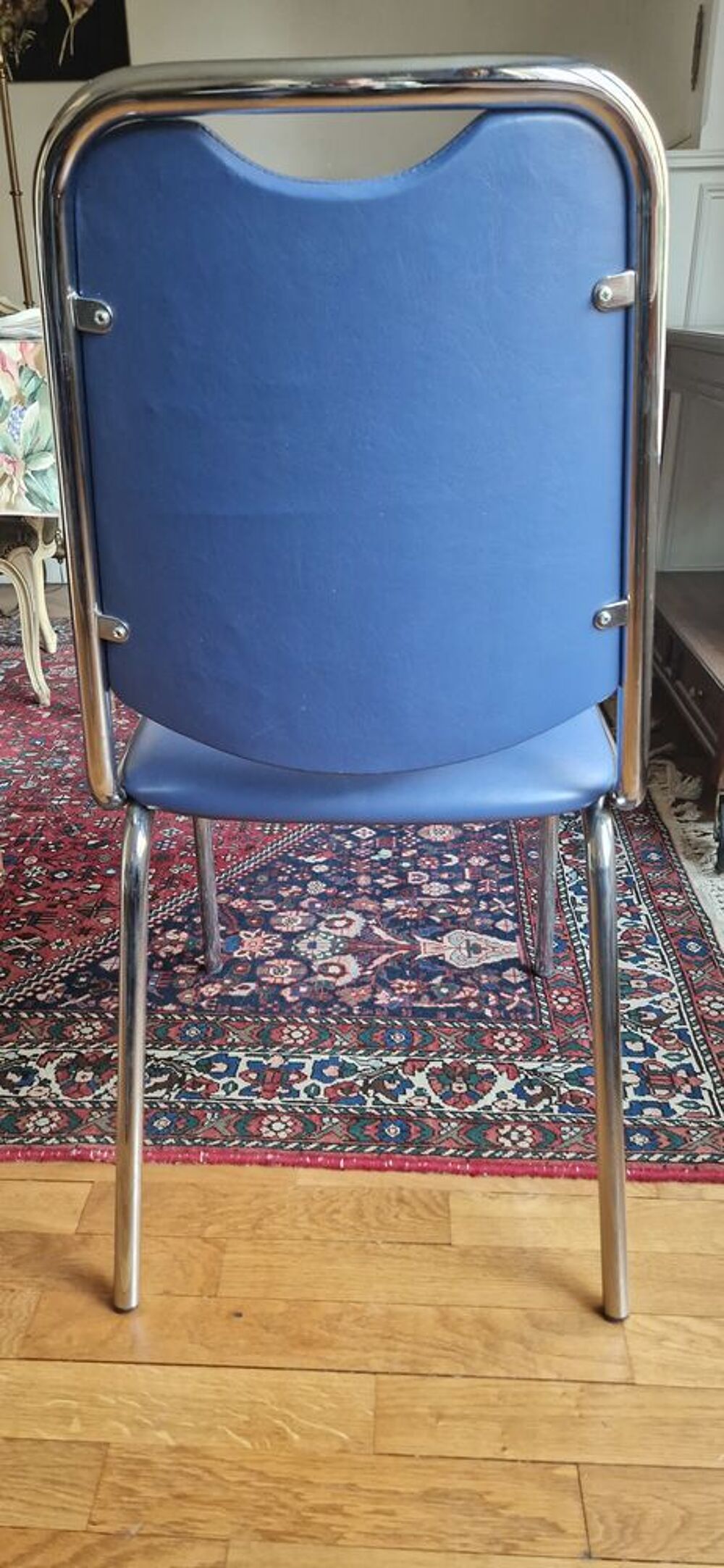 3 chaises de cuisine en ska&iuml; bleu Décoration