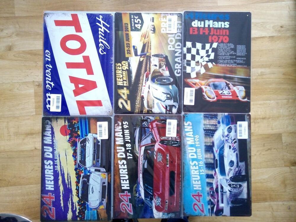 PLAQUE METAL TOTAL 24 HEURES VOITURE 30 CM PAR 20 CM 