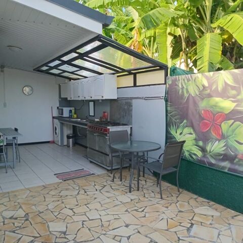   MAISON PUNAAUIA TAHITI A 100 M DU LAGON Maison - 10 pièce(s) - 200 m²