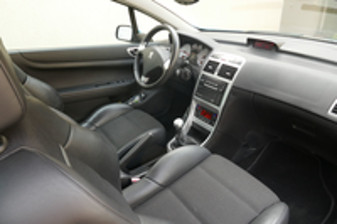 307 CC 2.0 HDi 16v - 136 FAP Sport Pack 2006 occasion 44117 Saint-Andr&eacute;-des-Eaux