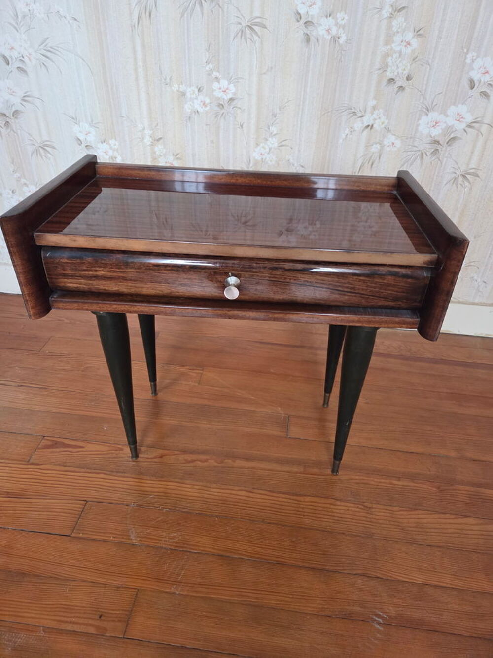 Armoire et chevet en palissandre Meubles